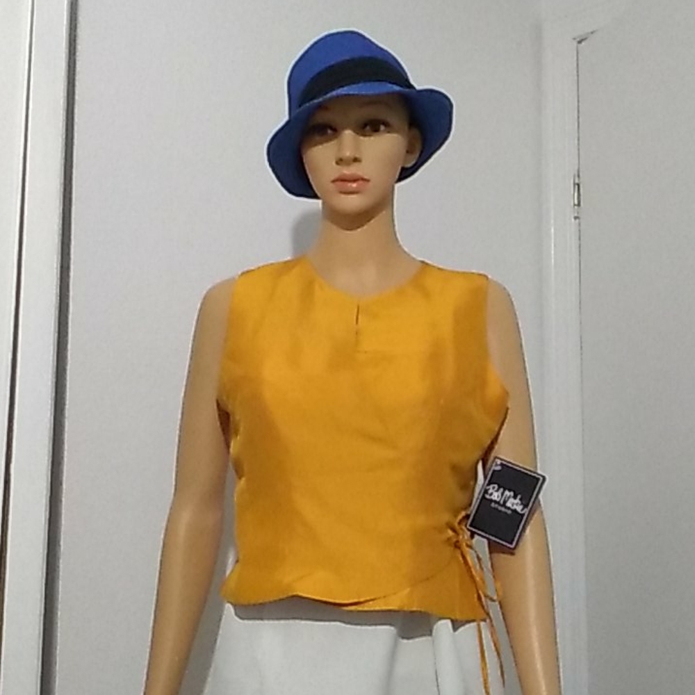 Bob Mackie top
